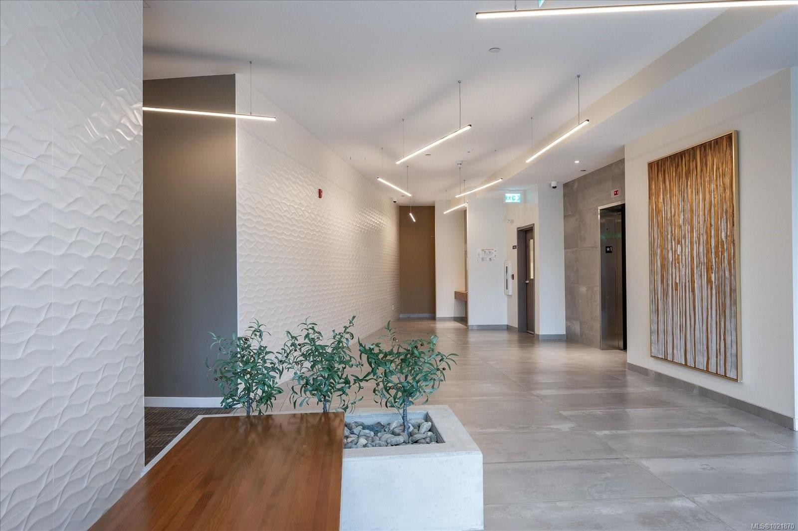 204-100 Lombardy St, Parksville, BC - Indoor Photo Showing Other Room