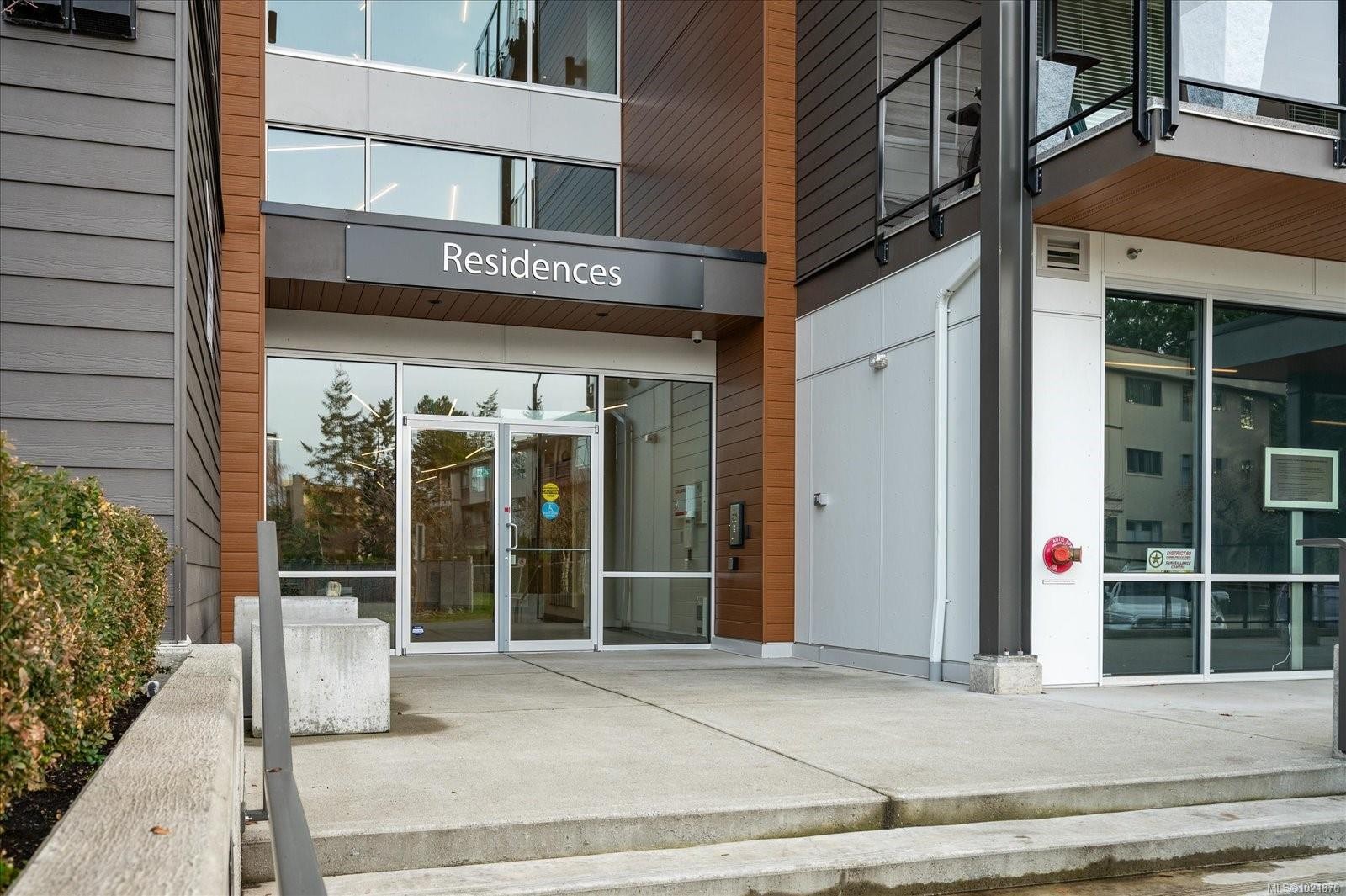 204-100 Lombardy St, Parksville, BC - Outdoor