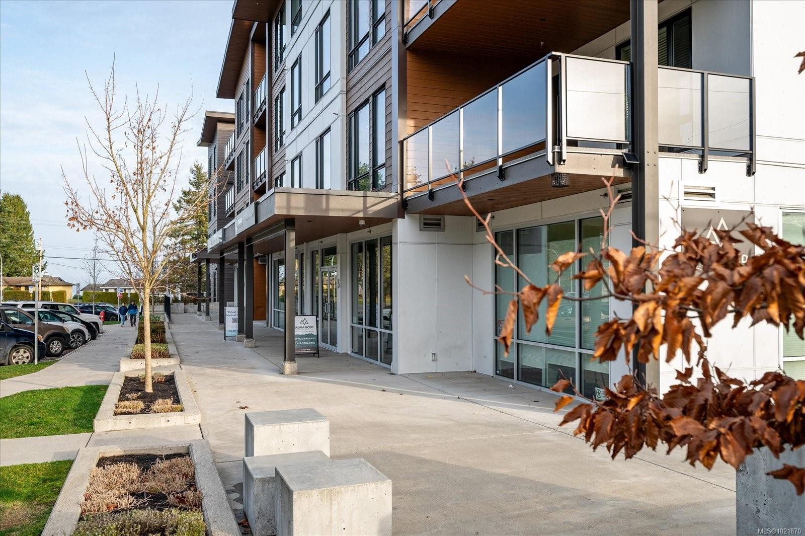 204-100 Lombardy St, Parksville, BC - Outdoor With Balcony