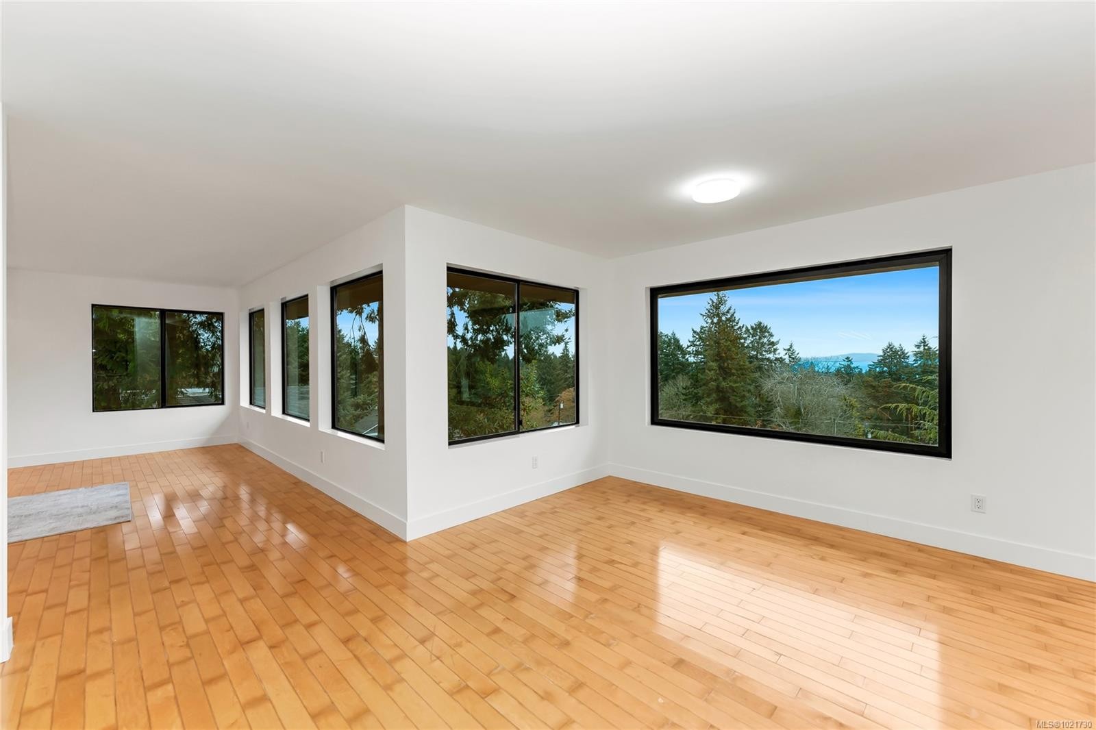 5198 Beckton Rd, Saanich, BC