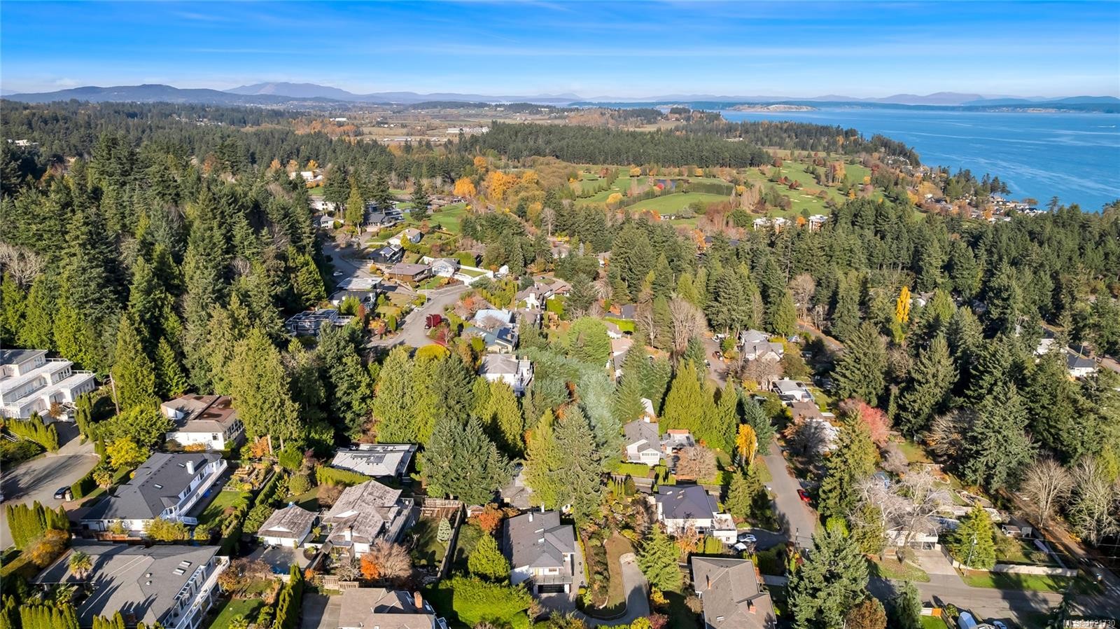 5198 Beckton Rd, Saanich, BC