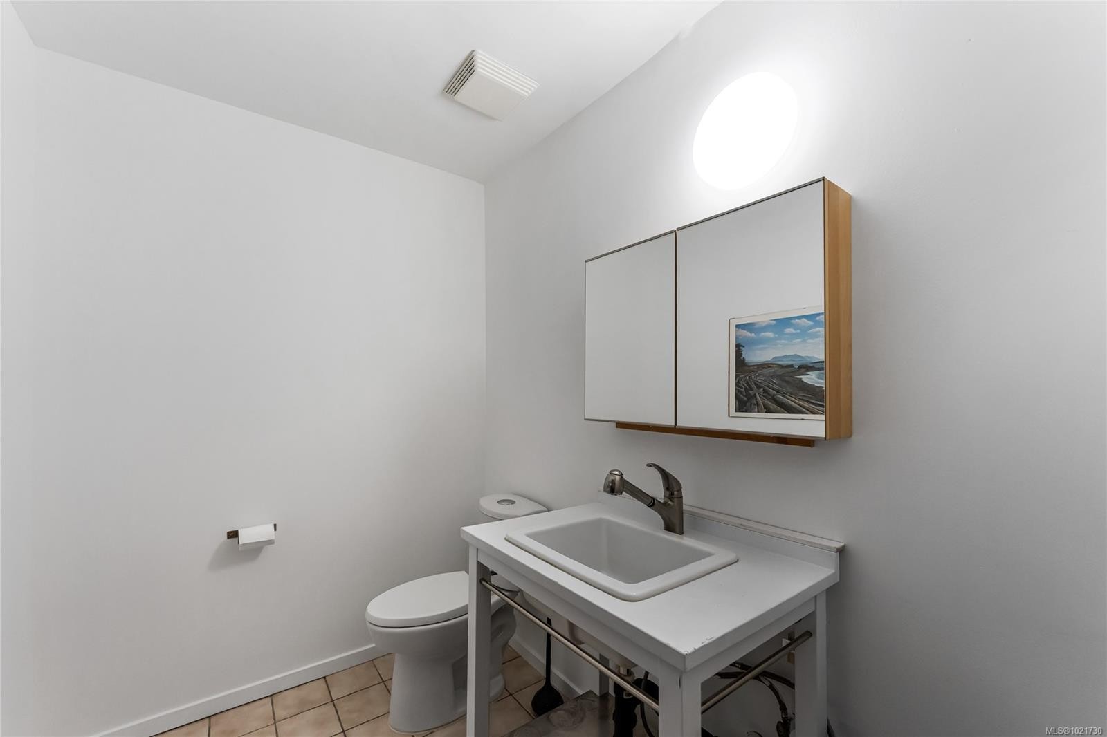 5198 Beckton Rd, Saanich, BC