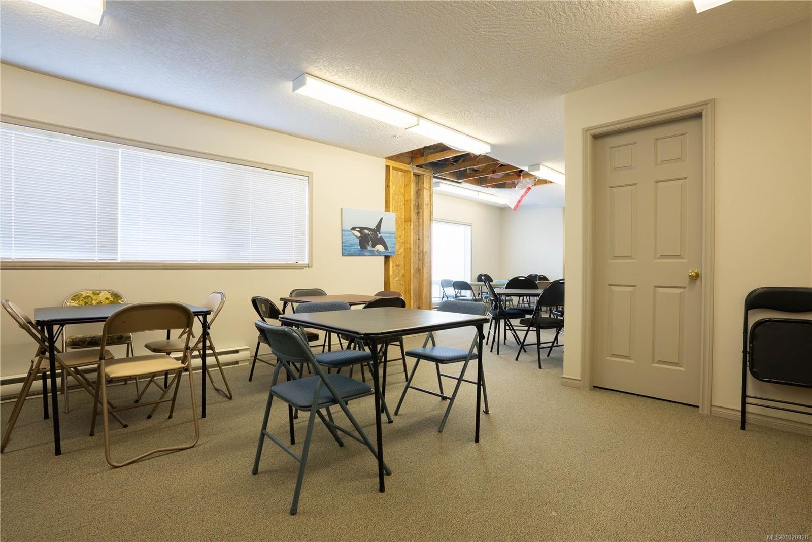 308-2550 Bevan Ave, Sidney, BC - Indoor