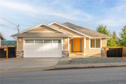912 Howard Ave Nanaimo, BC V9R 0G2