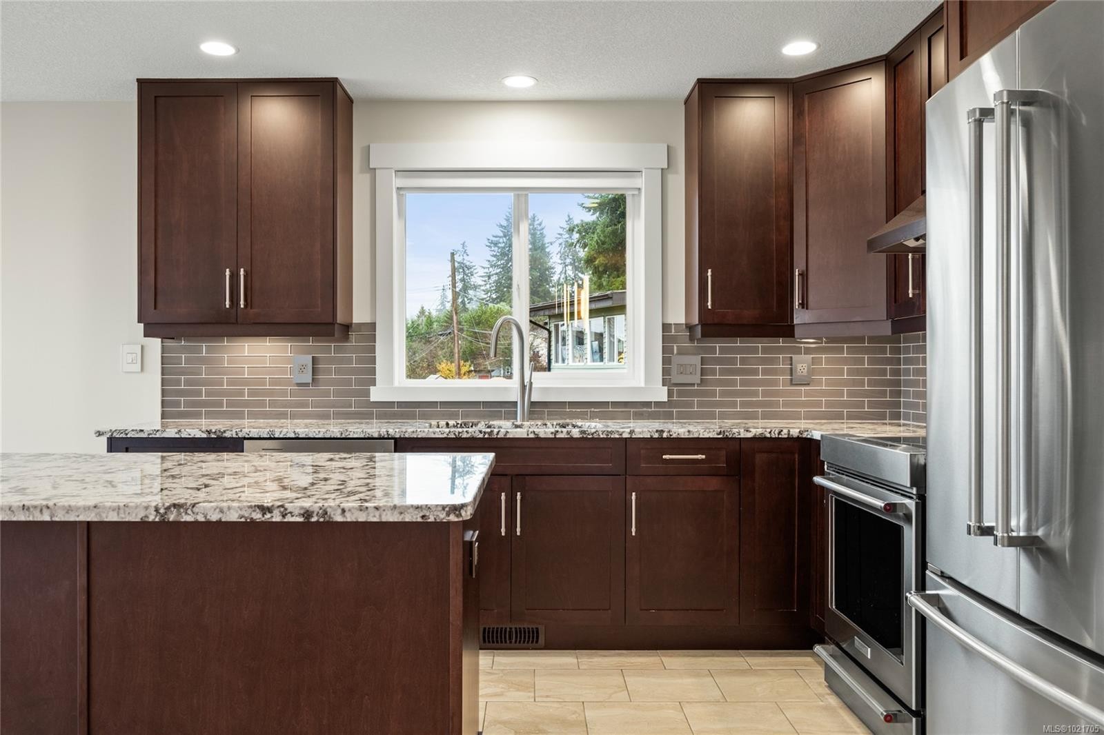 912 Howard Ave, Nanaimo, BC