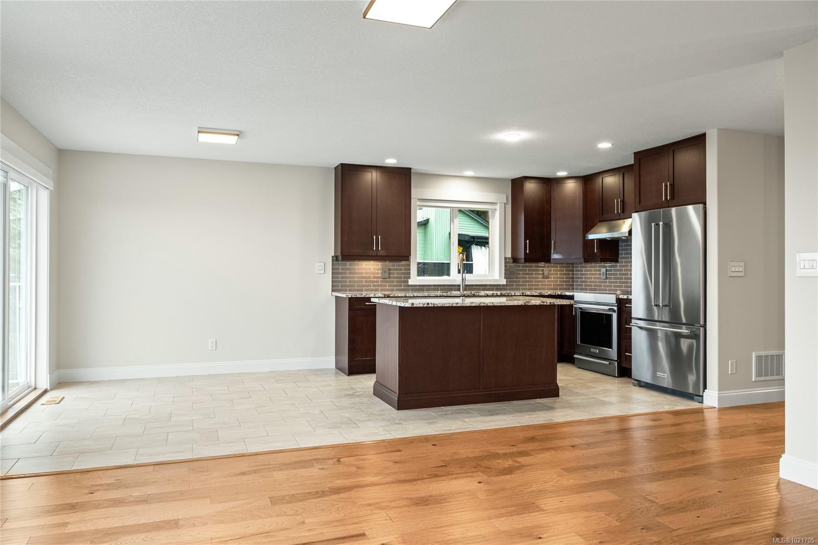 912 Howard Ave, Nanaimo, BC