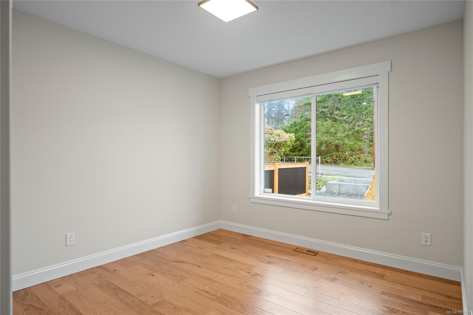 912 Howard Ave, Nanaimo, BC