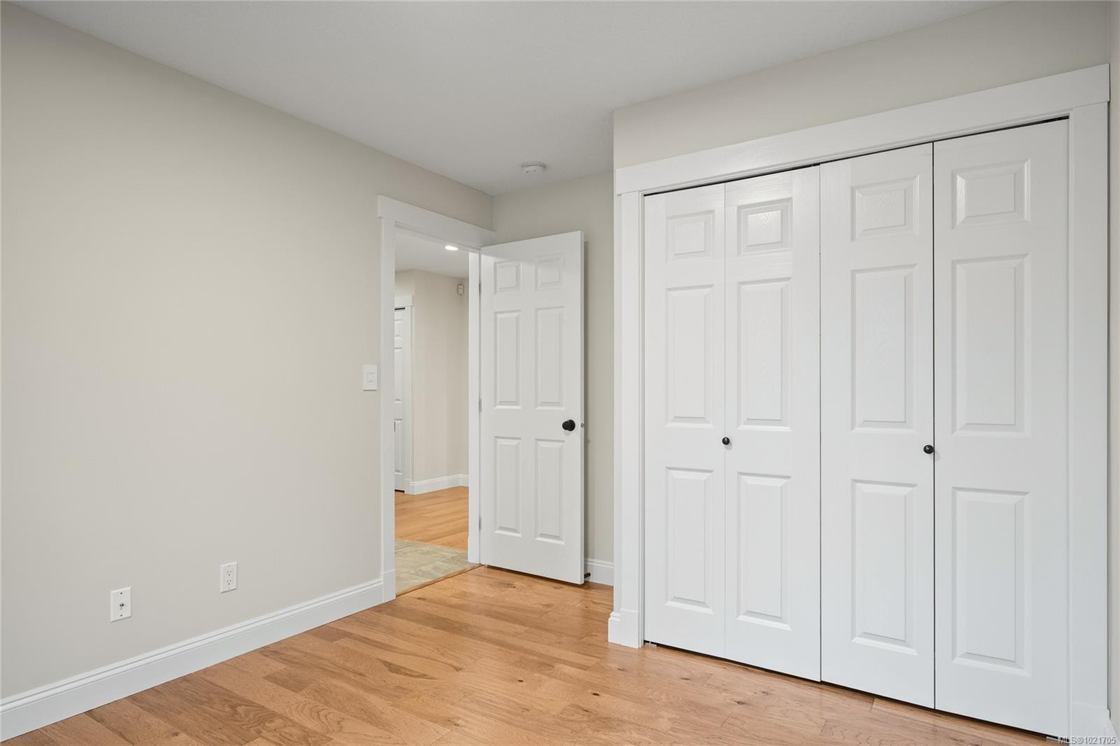 912 Howard Ave, Nanaimo, BC