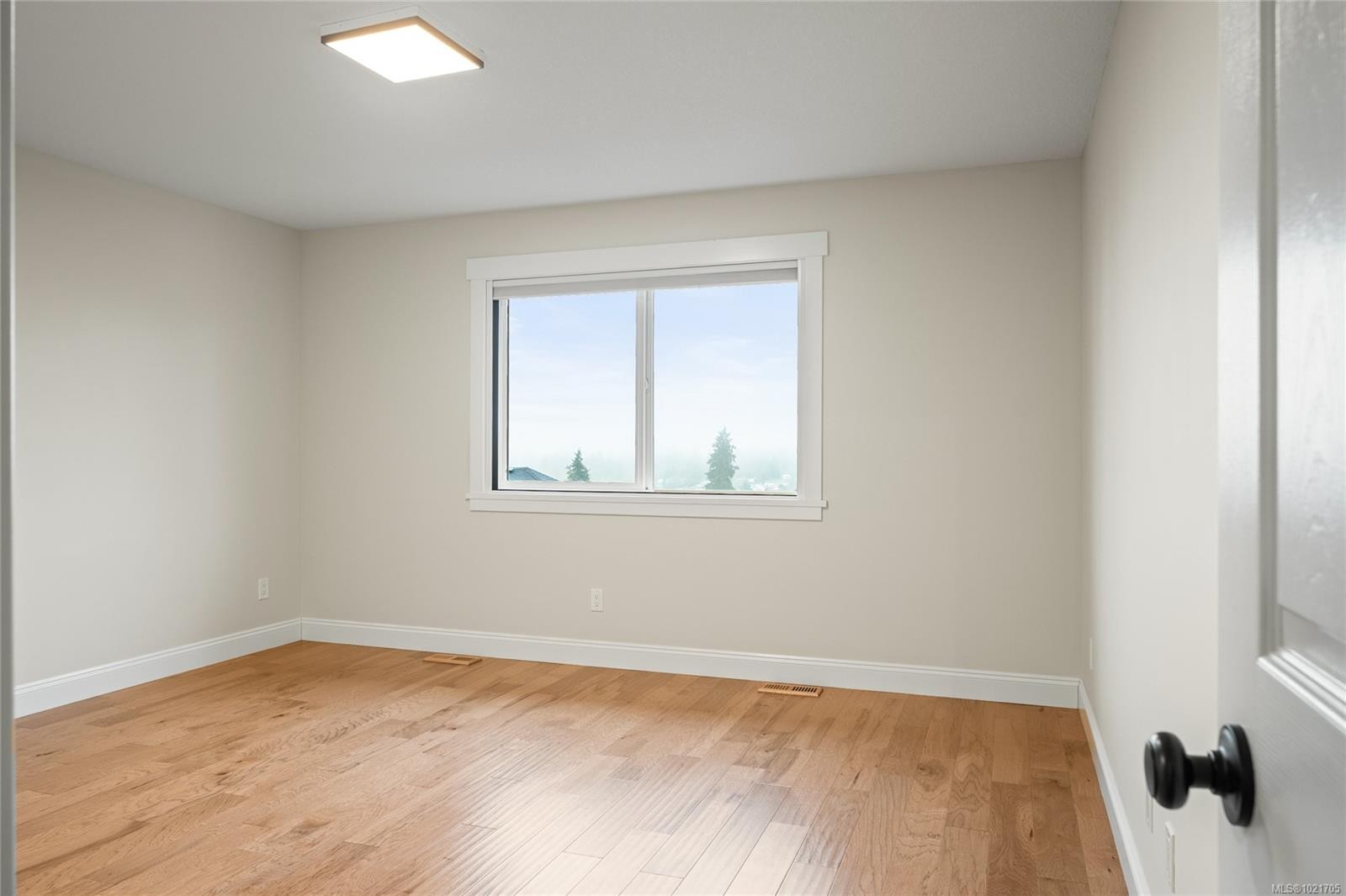 912 Howard Ave, Nanaimo, BC