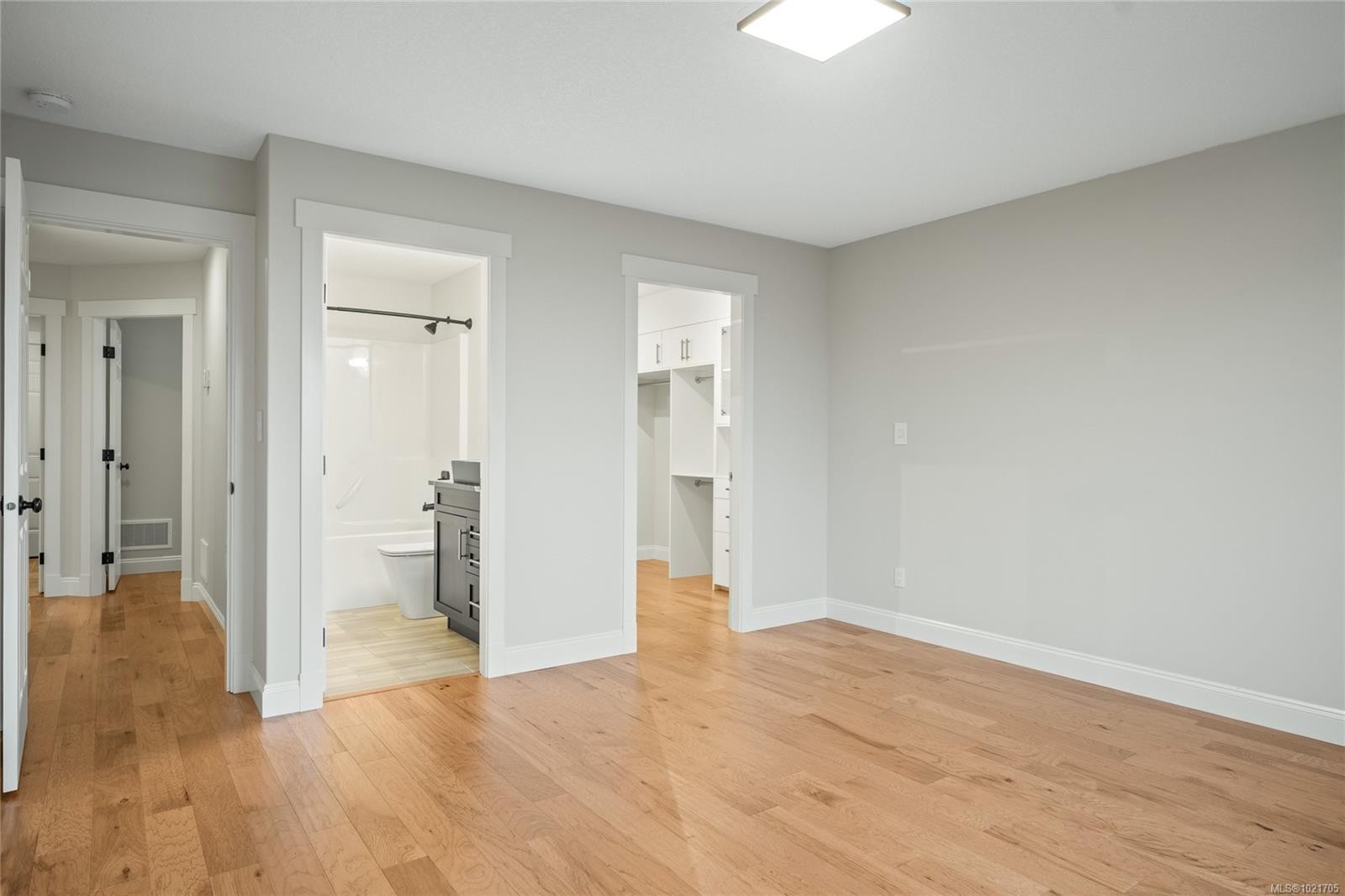 912 Howard Ave, Nanaimo, BC