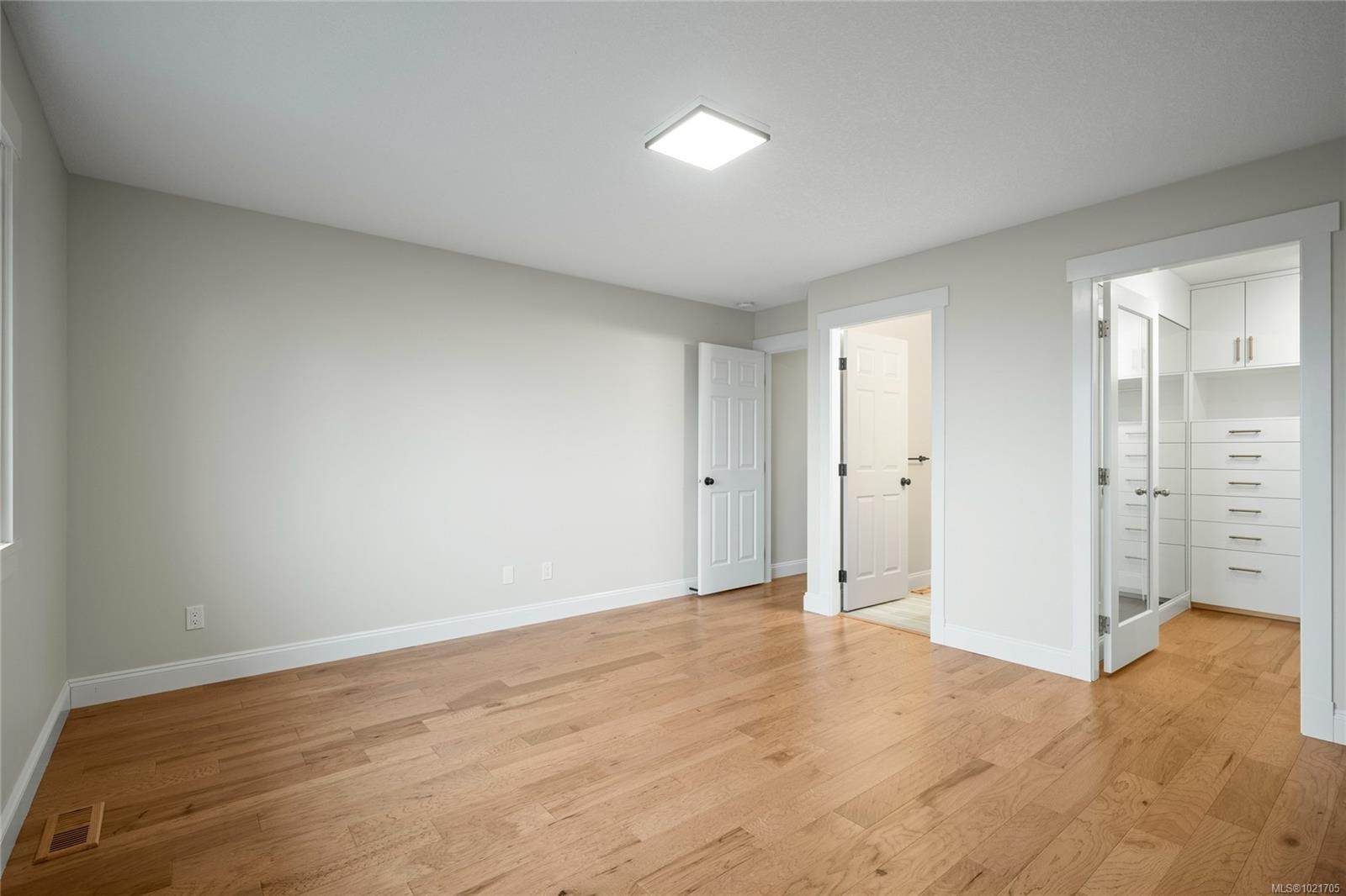 912 Howard Ave, Nanaimo, BC