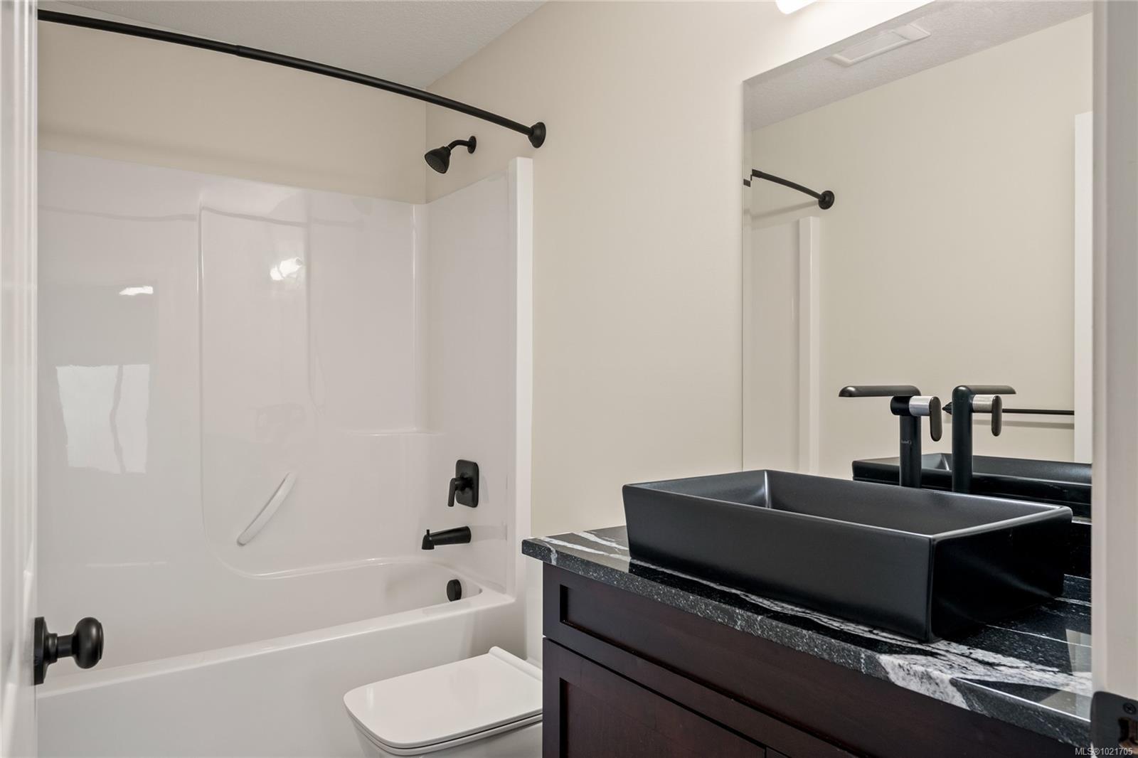 912 Howard Ave, Nanaimo, BC