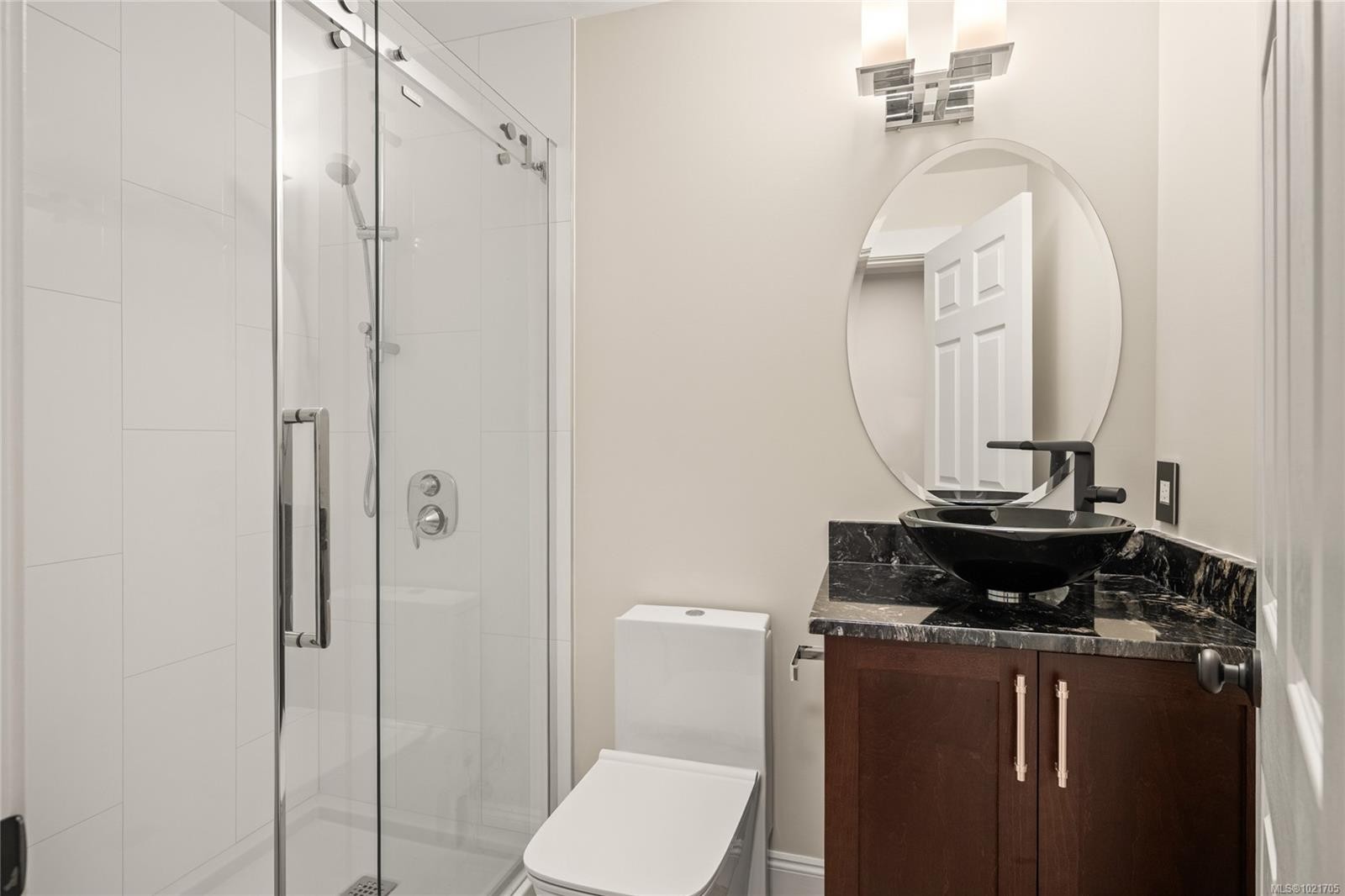 912 Howard Ave, Nanaimo, BC