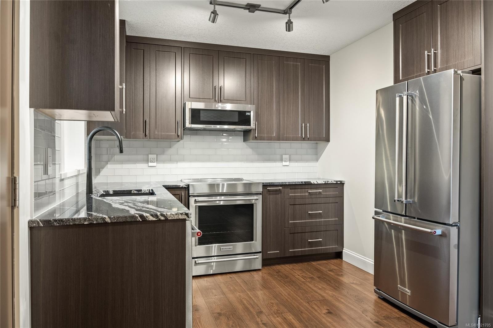 912 Howard Ave, Nanaimo, BC