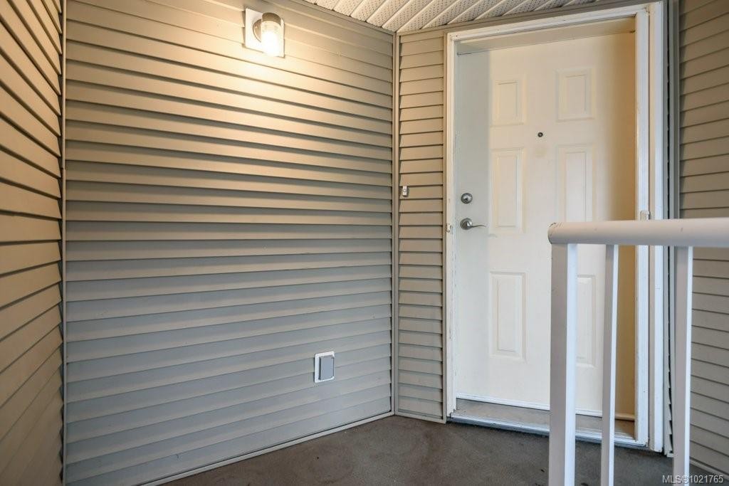 211-130 Back Rd, Courtenay, BC - Outdoor With Exterior