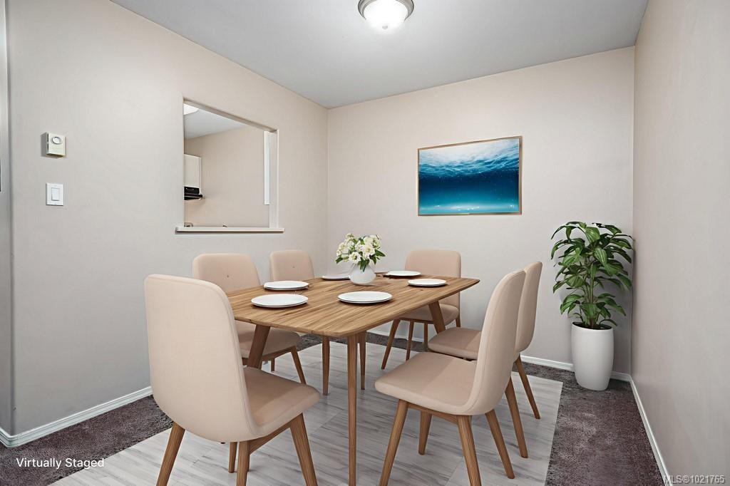 211-130 Back Rd, Courtenay, BC - Indoor Photo Showing Dining Room