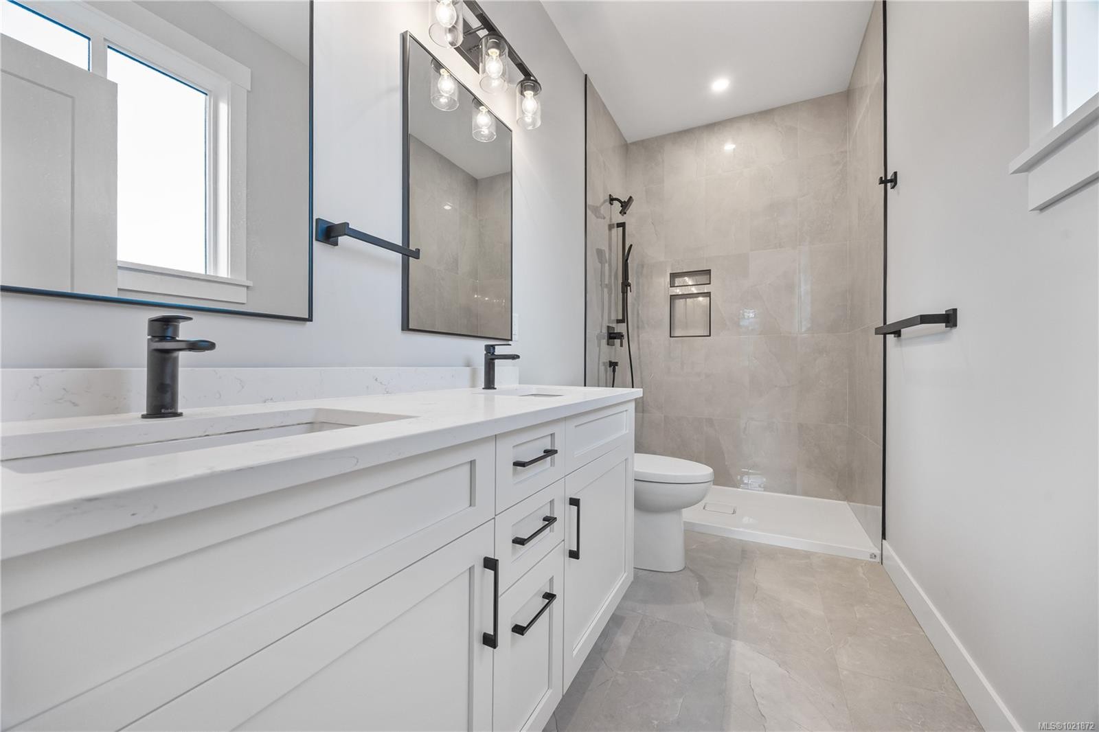 151 Marina View Dr, Ladysmith, BC