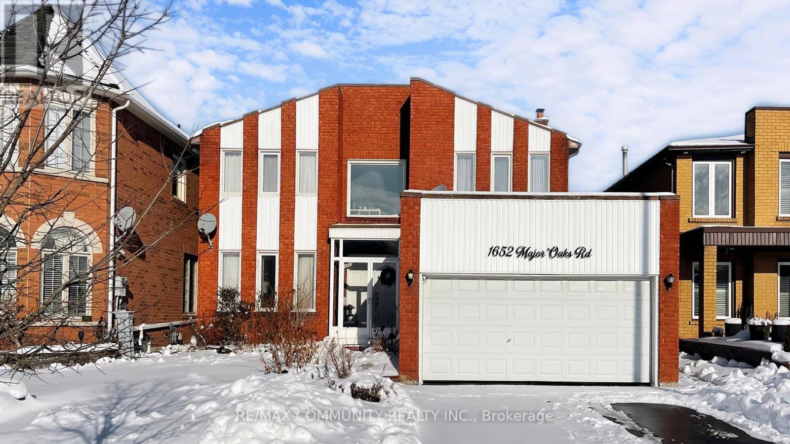 1652 Major Oaks Road, Pickering, ON - Outdoor