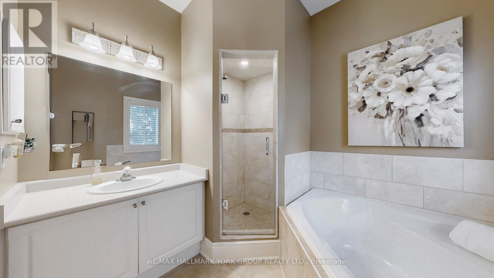 1035 Northern Prospect Crescent, Newmarket, ON - Indoor Photo Showing Bathroom