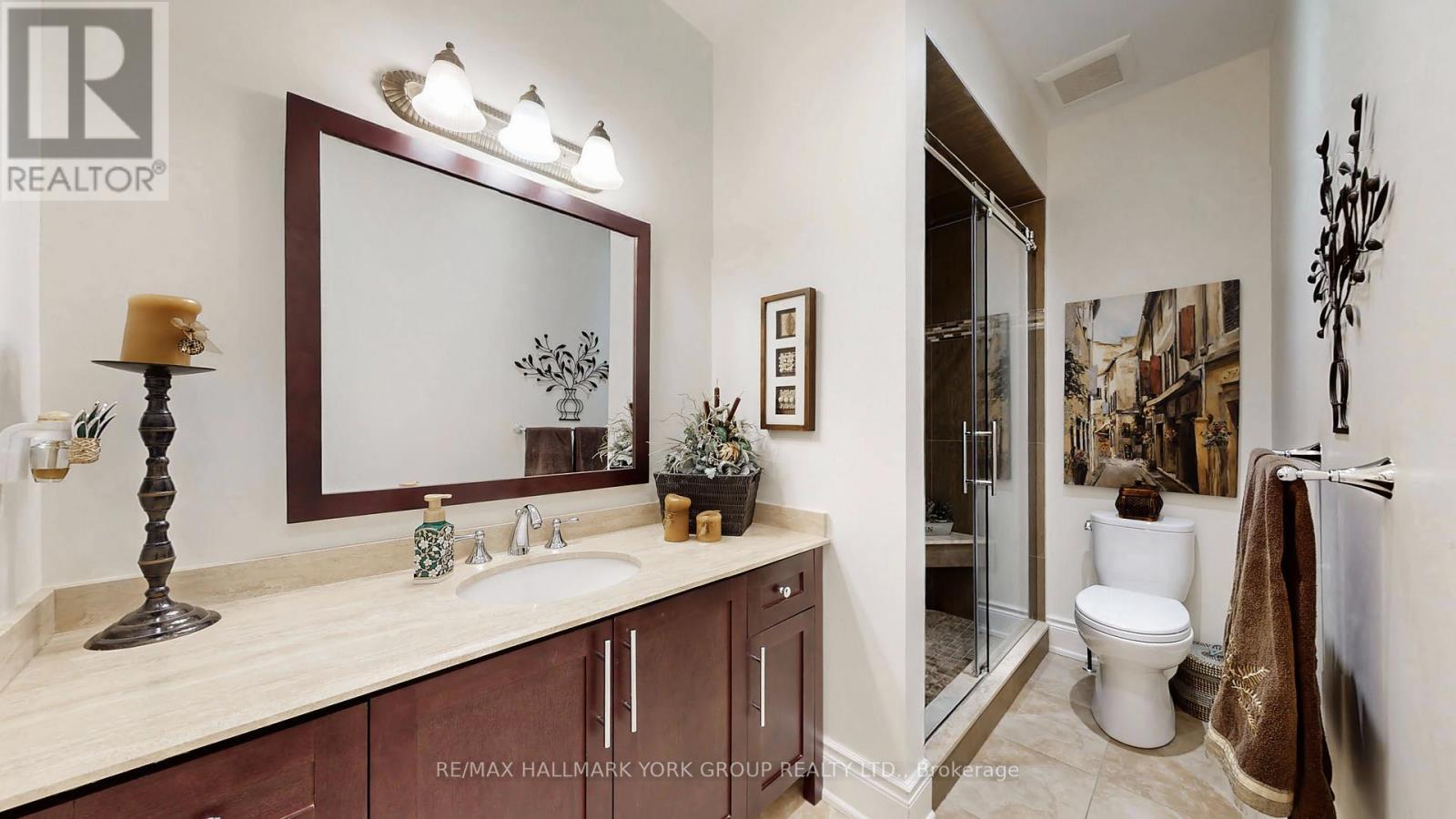1035 Northern Prospect Crescent, Newmarket, ON - Indoor Photo Showing Bathroom