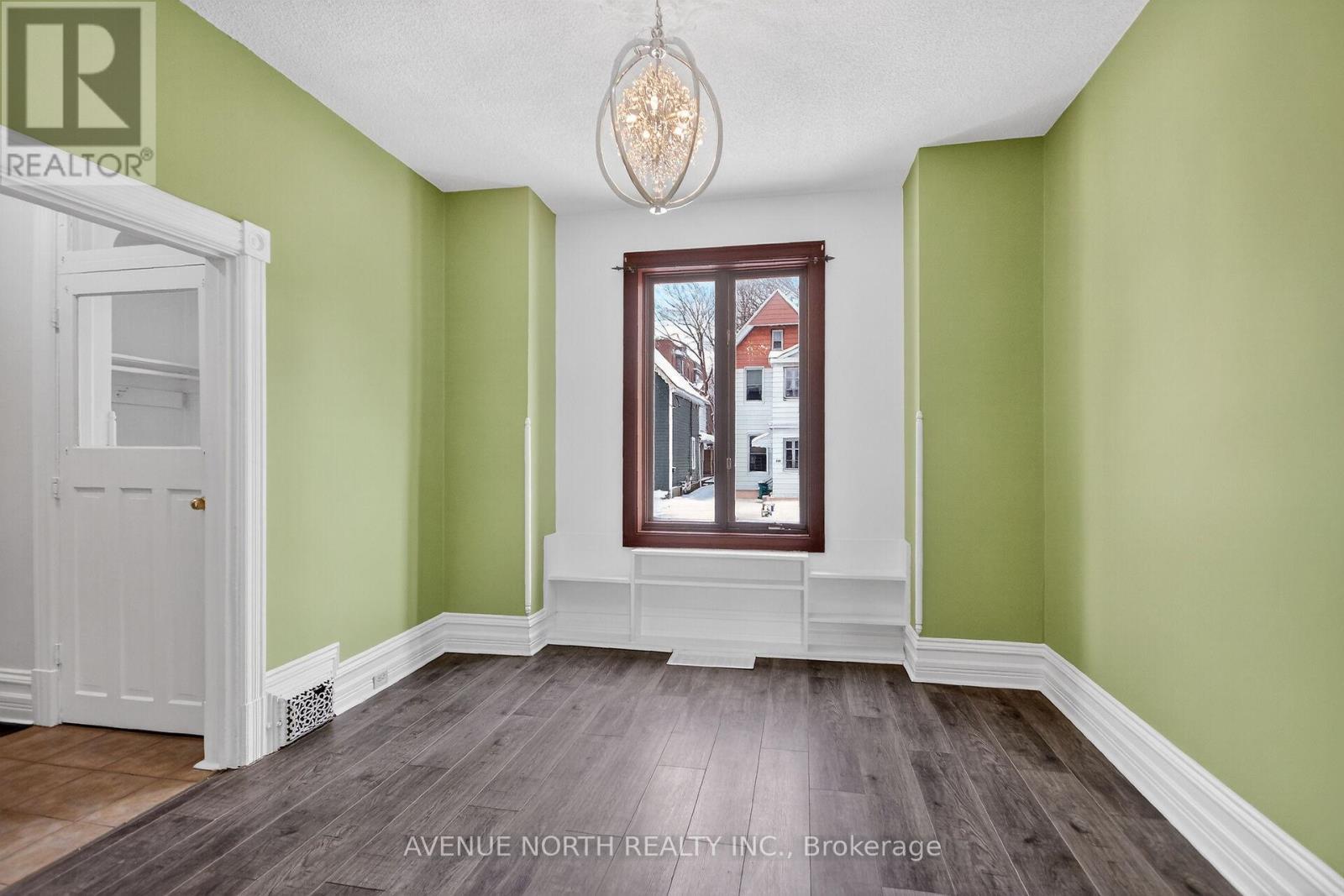 210 Florence Street, Ottawa, ON - Indoor Photo Showing Other Room