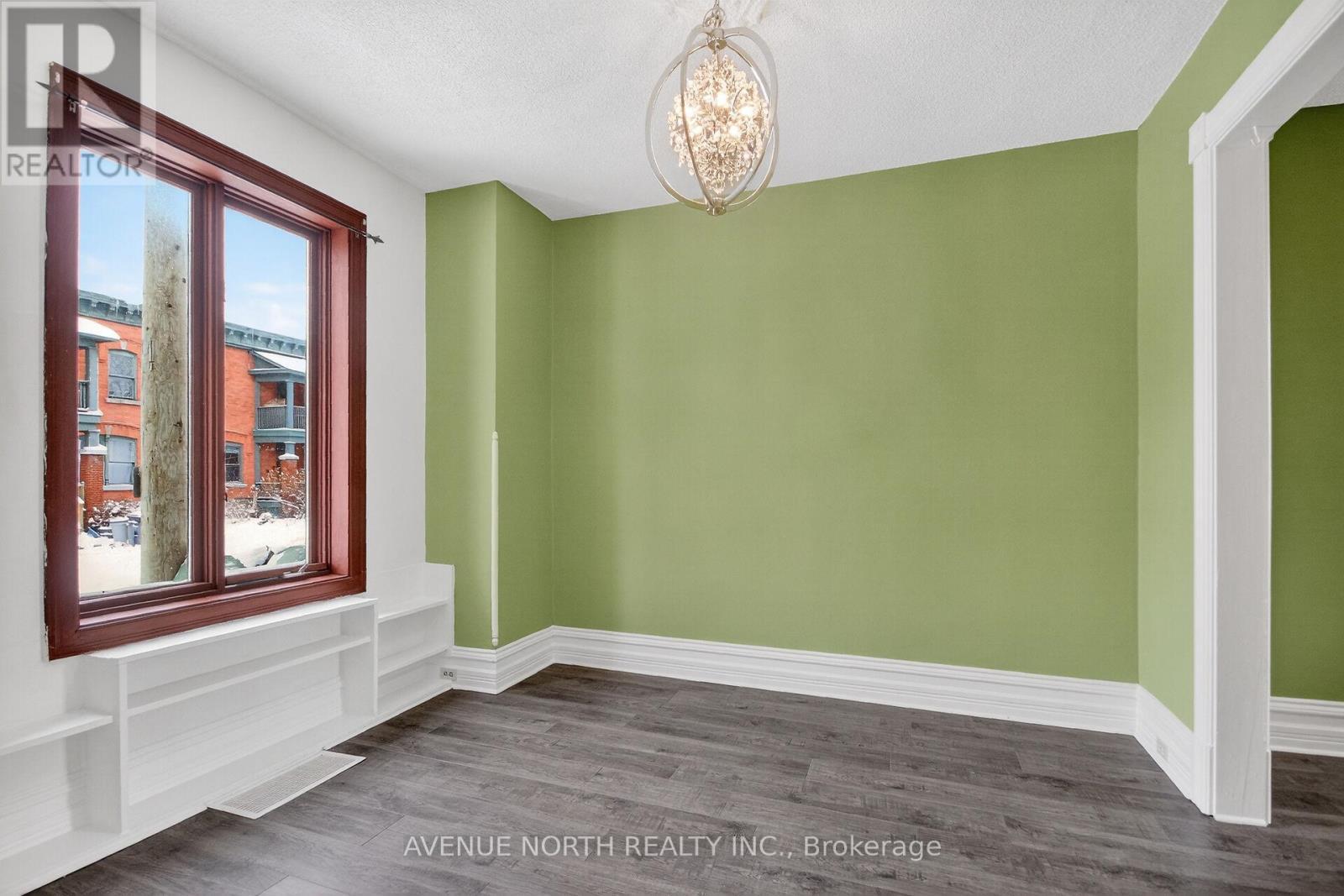 210 Florence Street, Ottawa, ON - Indoor Photo Showing Other Room