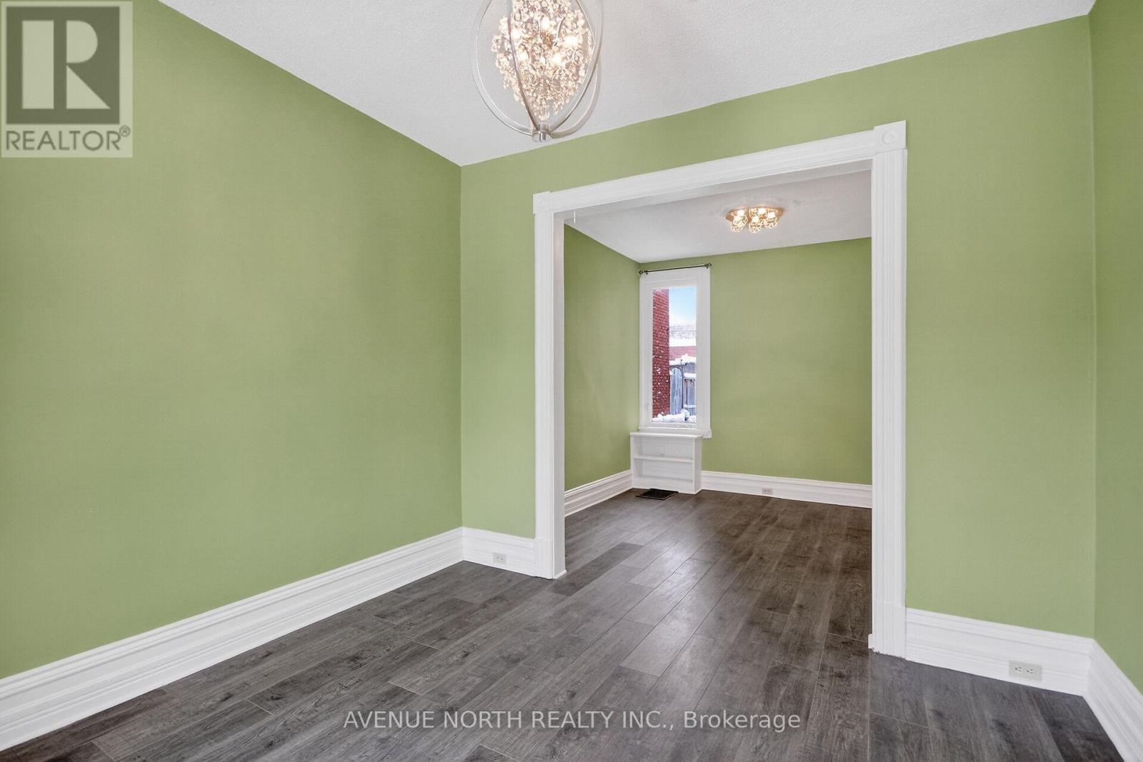 210 Florence Street, Ottawa, ON - Indoor Photo Showing Other Room