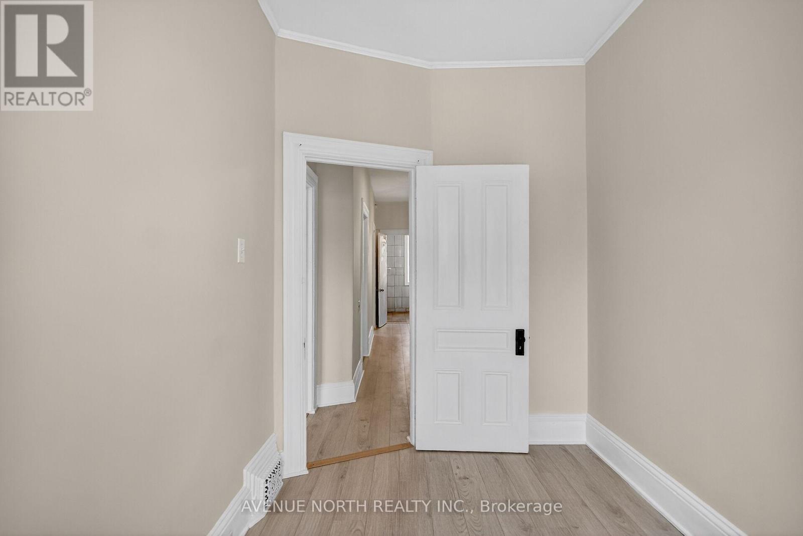 210 Florence Street, Ottawa, ON - Indoor Photo Showing Other Room