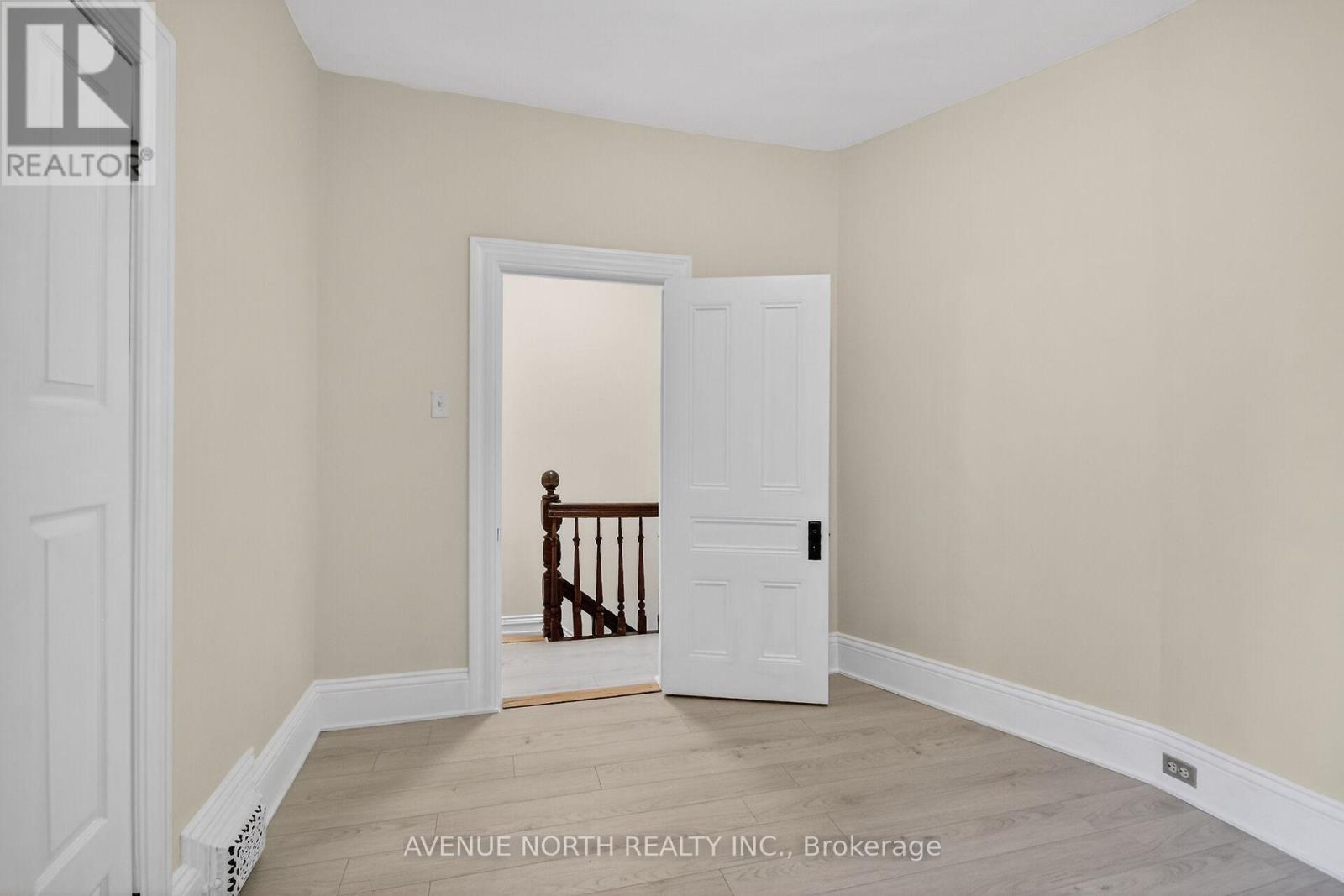 210 Florence Street, Ottawa, ON - Indoor Photo Showing Other Room