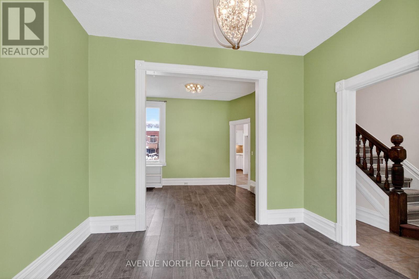 210 Florence Street, Ottawa, ON - Indoor Photo Showing Other Room