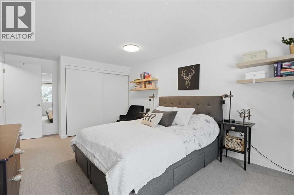 86, 630 Sabrina Road Sw, Calgary, AB - Indoor Photo Showing Bedroom