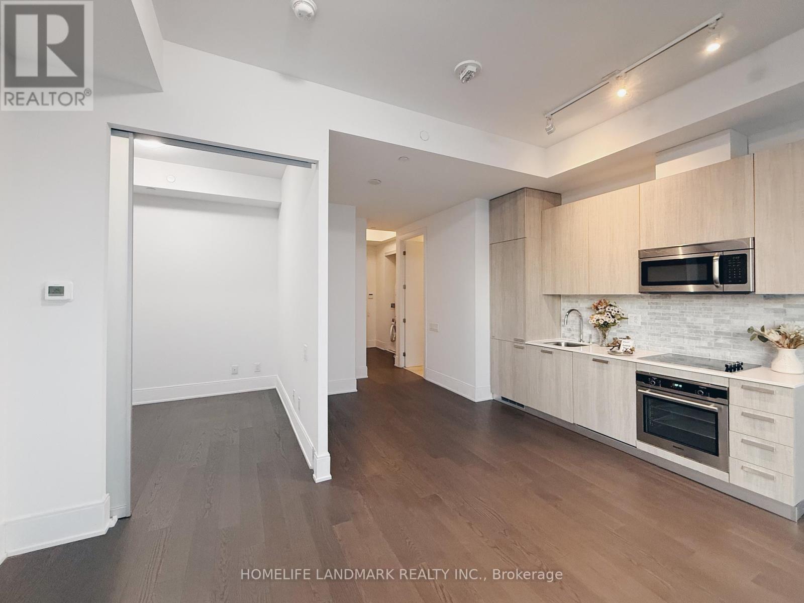 Lph5304 - 50 Charles Street E, Toronto, ON - Indoor Photo Showing Kitchen