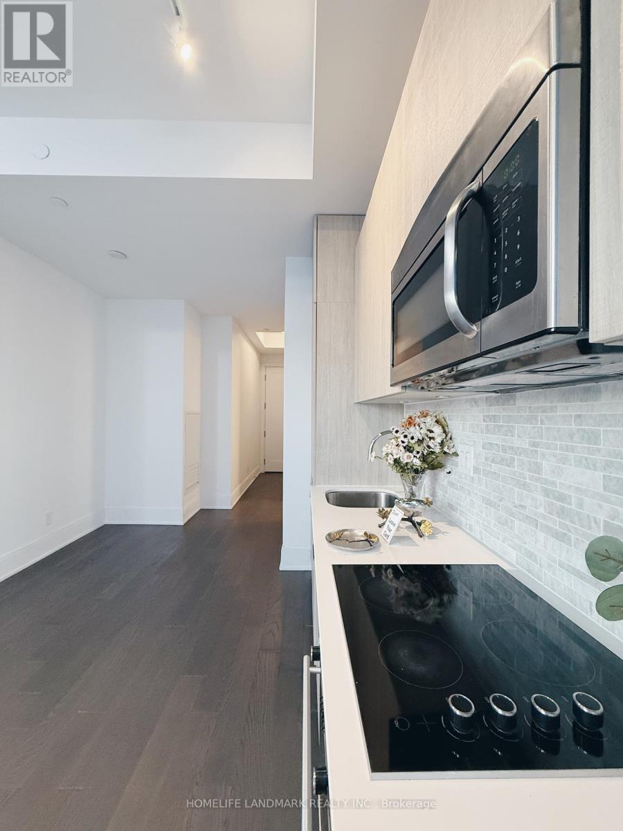 Lph5304 - 50 Charles Street E, Toronto, ON - Indoor Photo Showing Kitchen