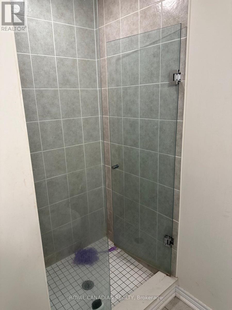 Upper - 3 Bushwood Trail, Brampton, ON - Indoor Photo Showing Bathroom