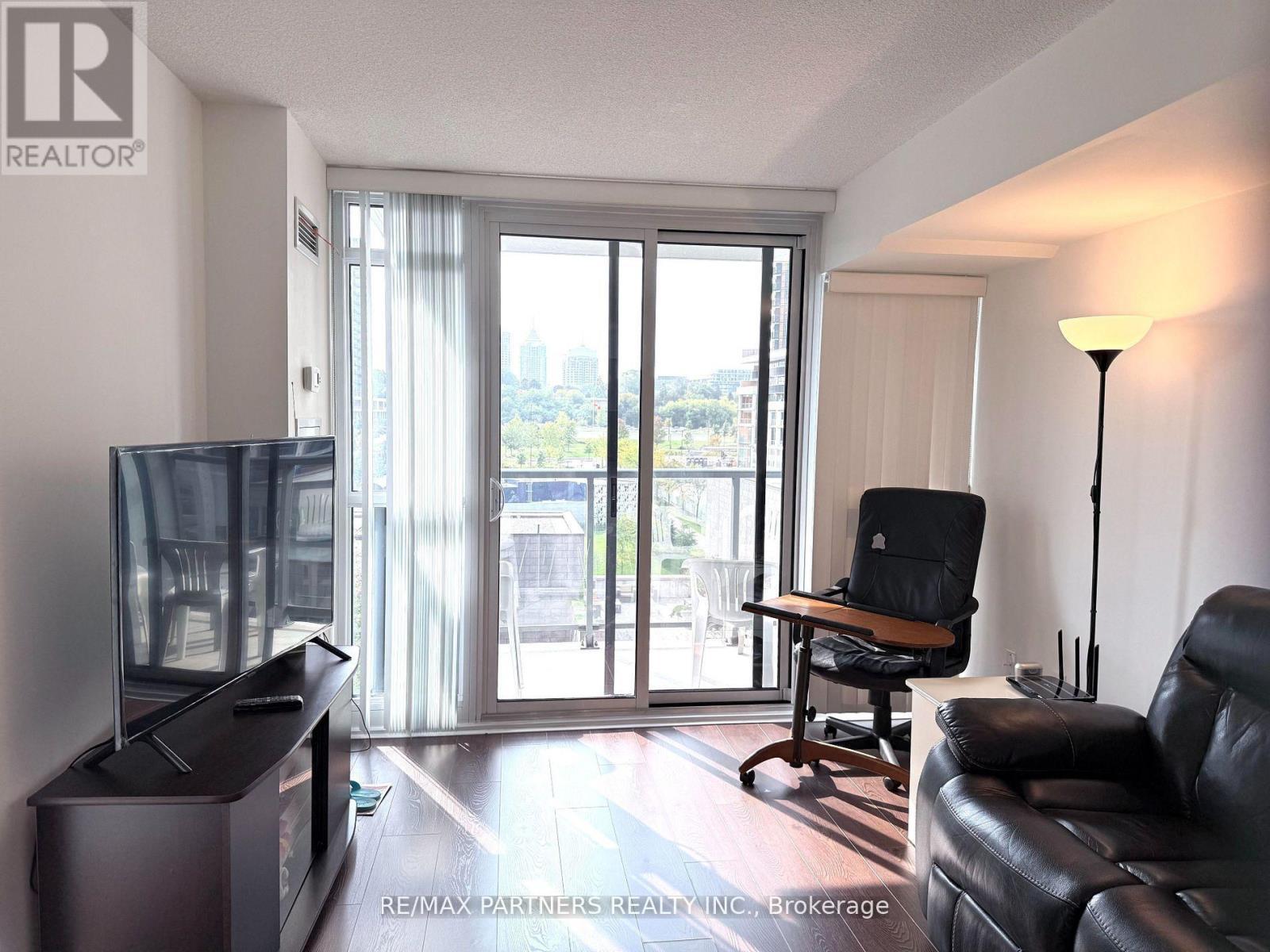 716 - 121 Mcmahon Drive, Toronto, ON - Indoor