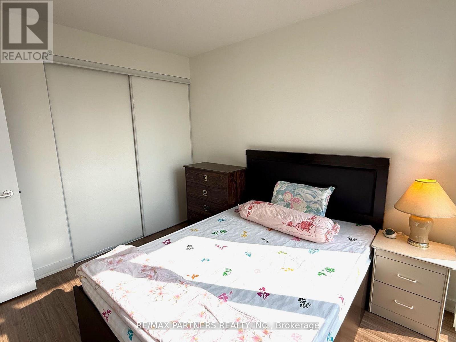 716 - 121 Mcmahon Drive, Toronto, ON - Indoor Photo Showing Bedroom