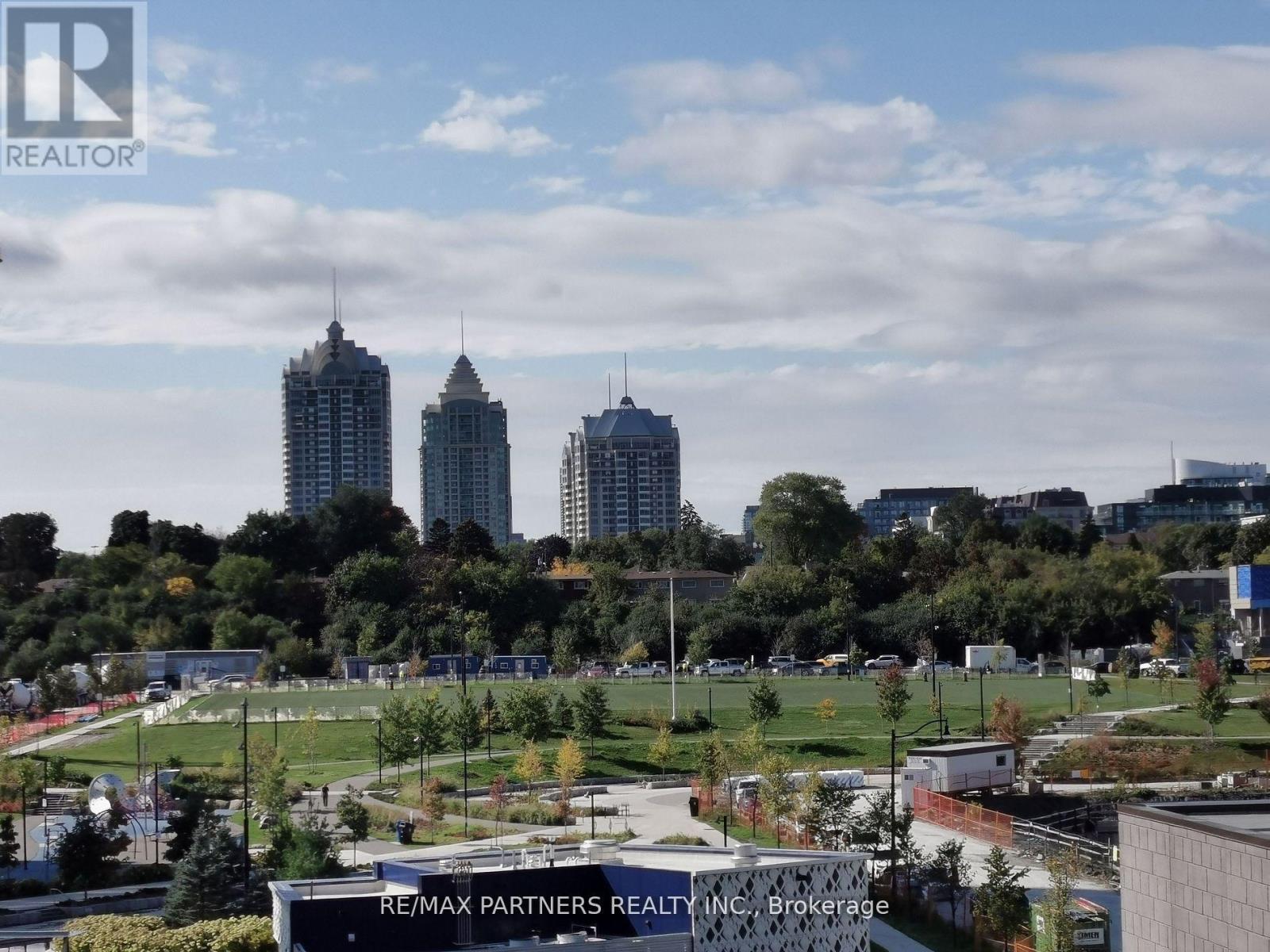 716 - 121 Mcmahon Drive, Toronto, ON - Outdoor With View