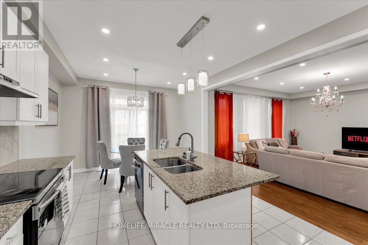 75 Compass Trail, Cambridge, ON - Indoor Photo Showing Kitchen With Double Sink With Upgraded Kitchen