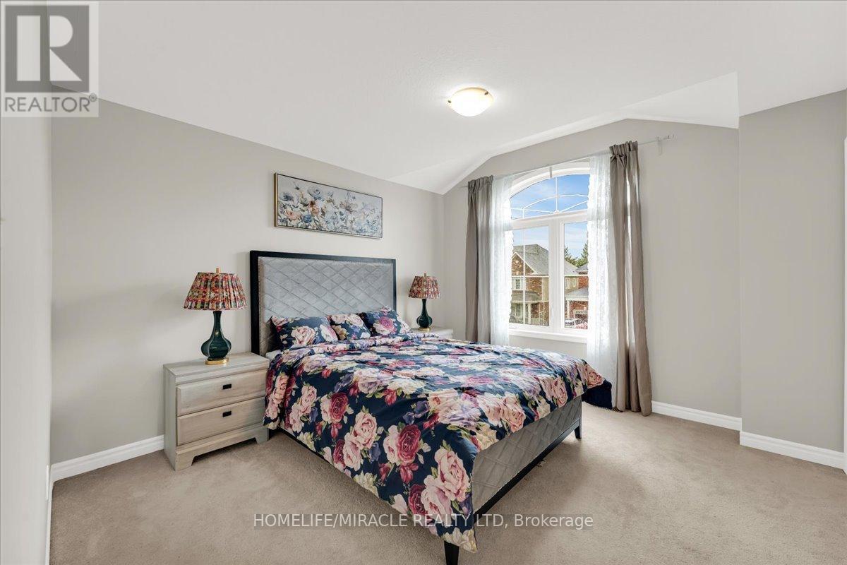75 Compass Trail, Cambridge, ON - Indoor Photo Showing Bedroom