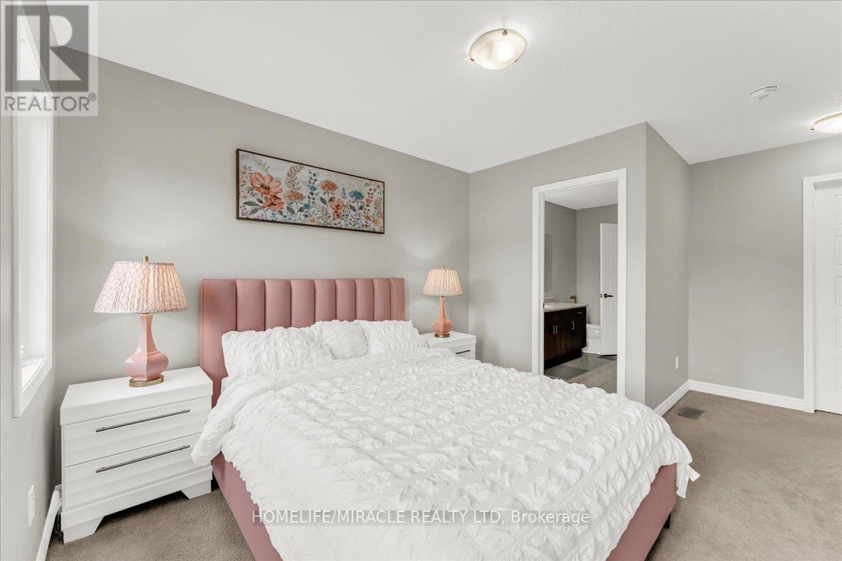 75 Compass Trail, Cambridge, ON - Indoor Photo Showing Bedroom