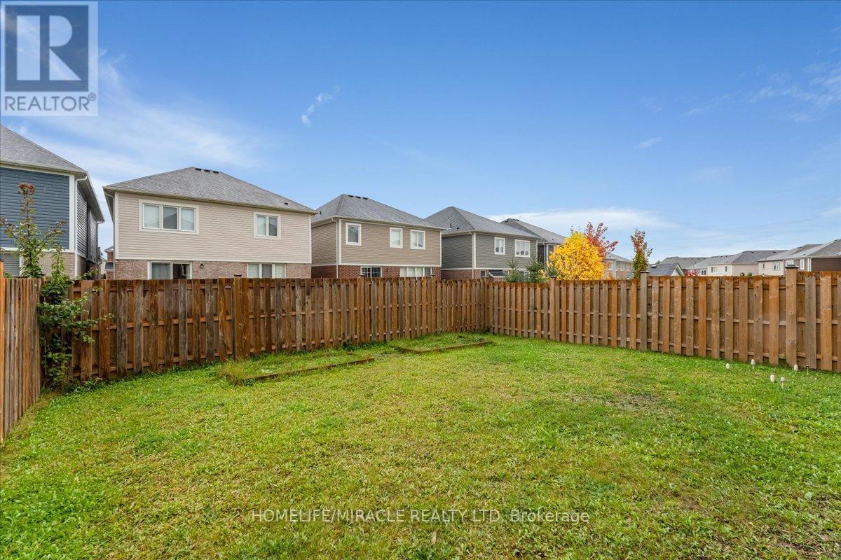75 Compass Trail, Cambridge, ON - Outdoor
