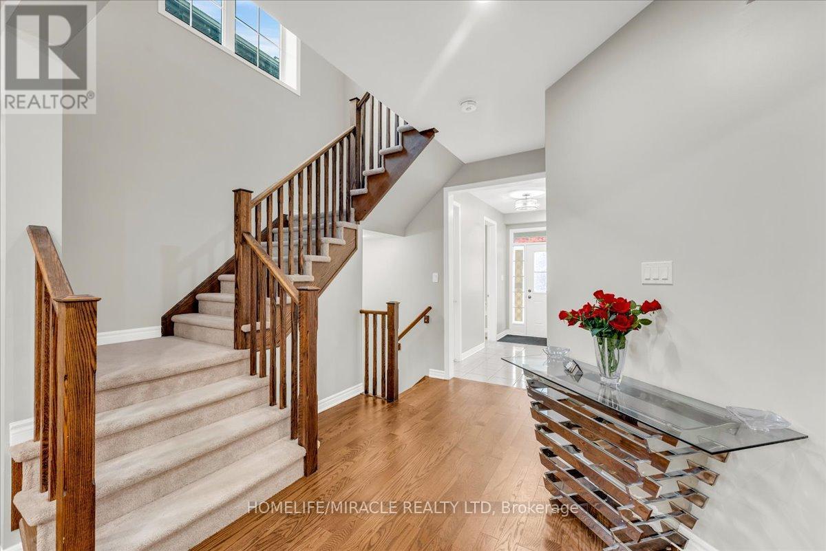 75 Compass Trail, Cambridge, ON - Indoor Photo Showing Other Room