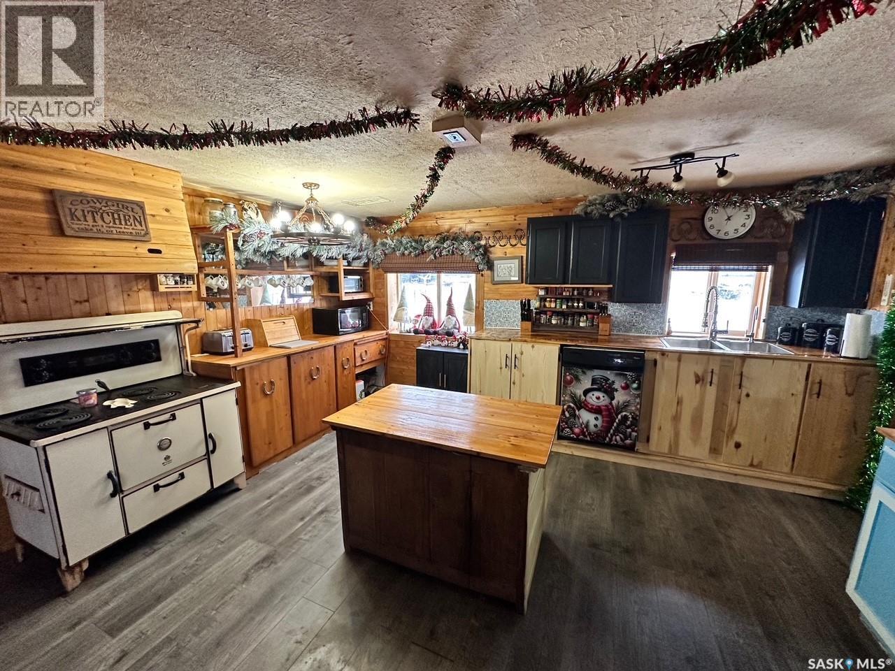 Salmond Acres, Hudson Bay Rm No. 394, SK - Indoor Photo Showing Kitchen With Double Sink