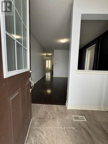 355 Royal Drive W, Brampton, ON - Indoor Photo Showing Other Room