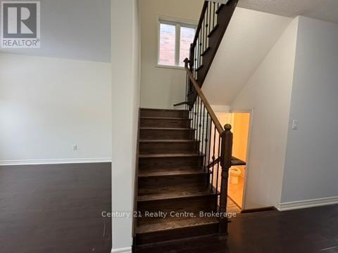 355 Royal Drive W, Brampton, ON - Indoor Photo Showing Other Room