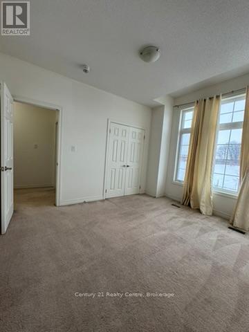 355 Royal Drive W, Brampton, ON - Indoor