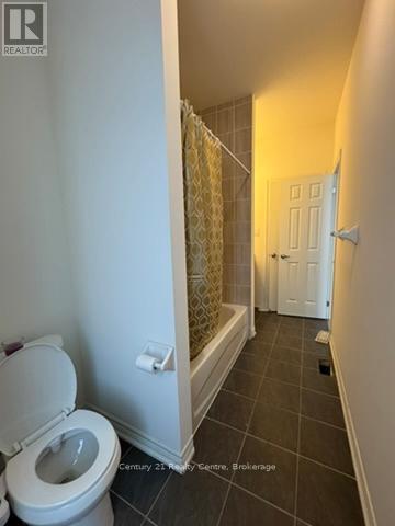 355 Royal Drive W, Brampton, ON - Indoor Photo Showing Bathroom