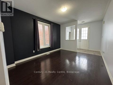 355 Royal Drive W, Brampton, ON - Indoor Photo Showing Other Room