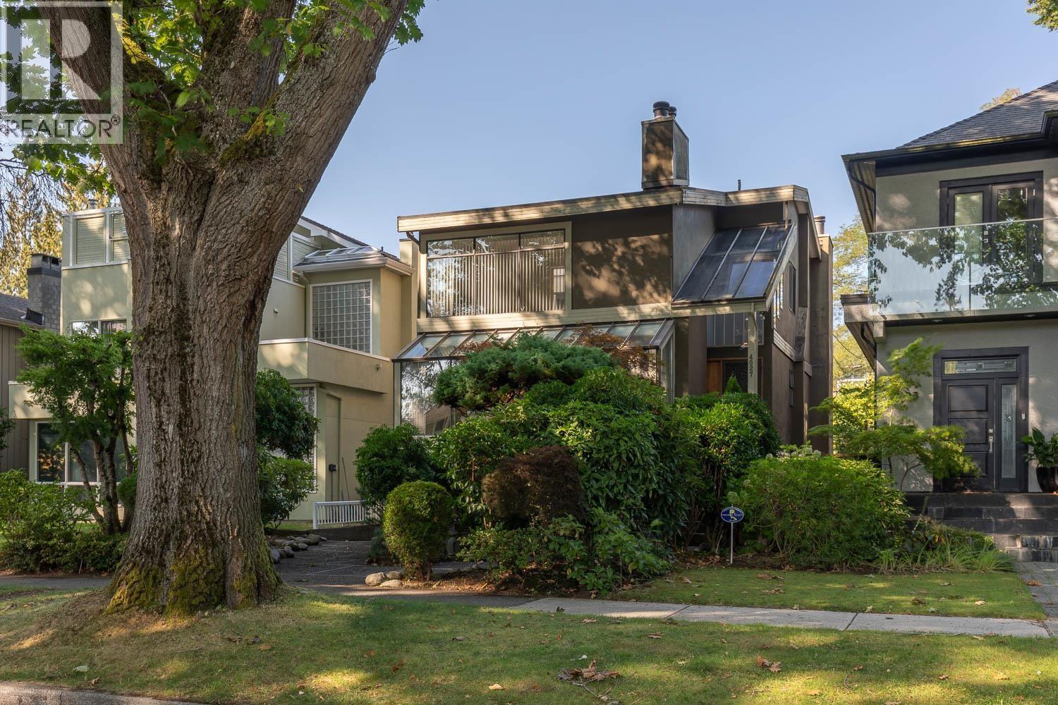 4027 W 32Nd Avenue, Vancouver, BC - Outdoor