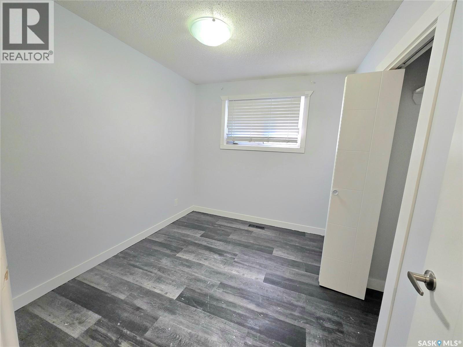 210 Western Crescent, Saskatoon, SK - Indoor Photo Showing Other Room